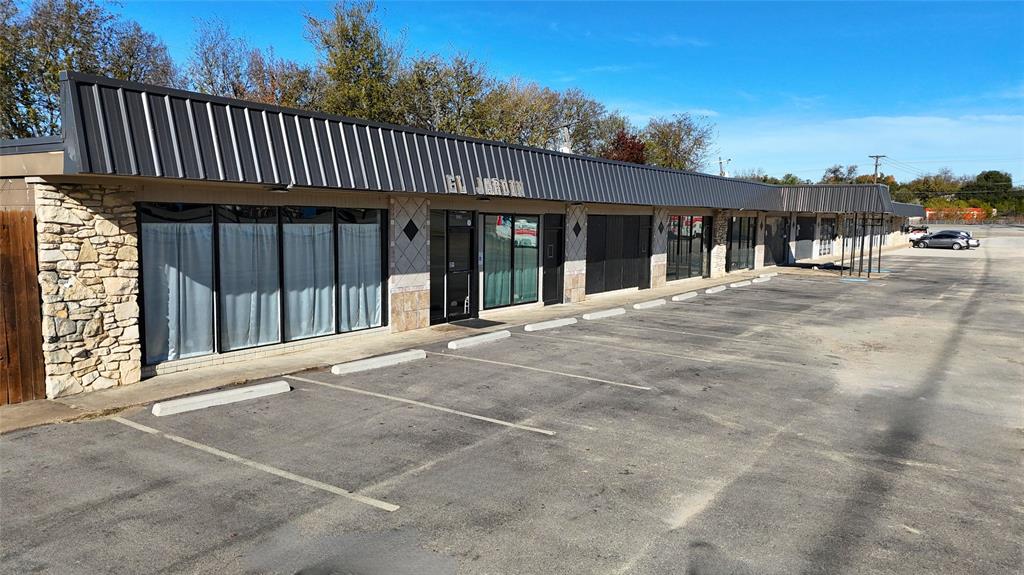 8331 Camp Bowie West