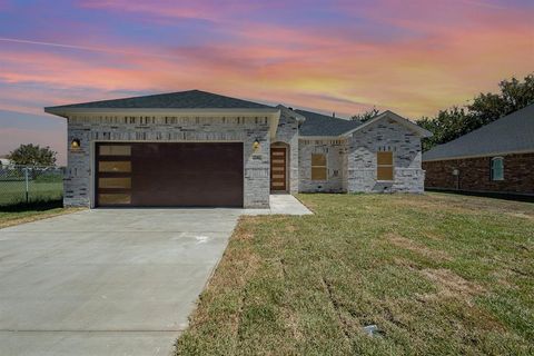 230 Flying Bridge Drive Gun Barrel City TX 75156