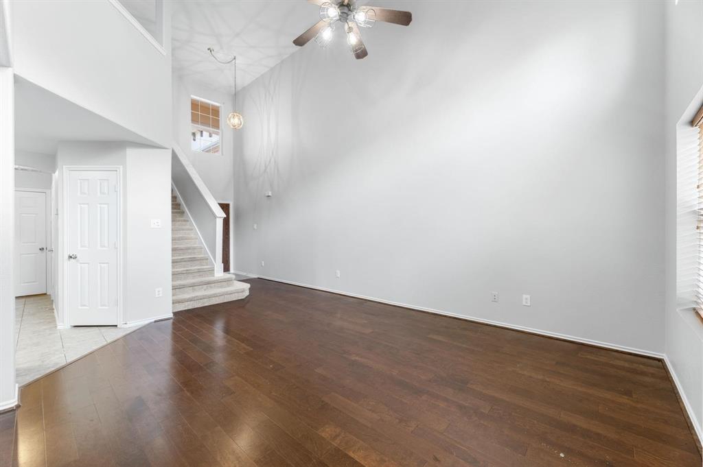 10276 Darkwood Drive