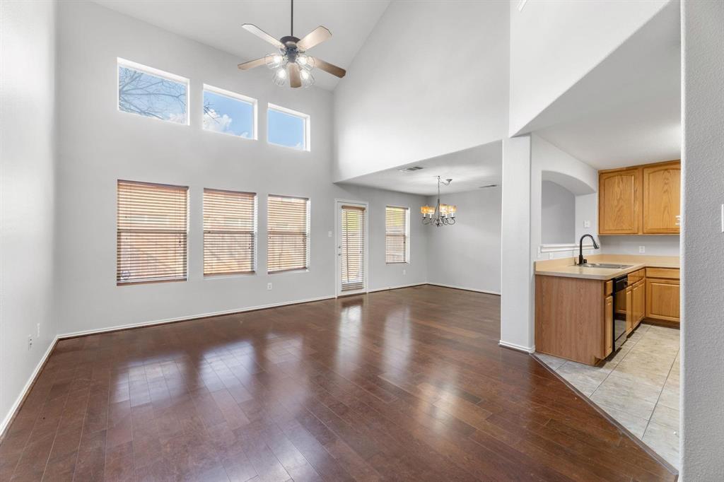 10276 Darkwood Drive