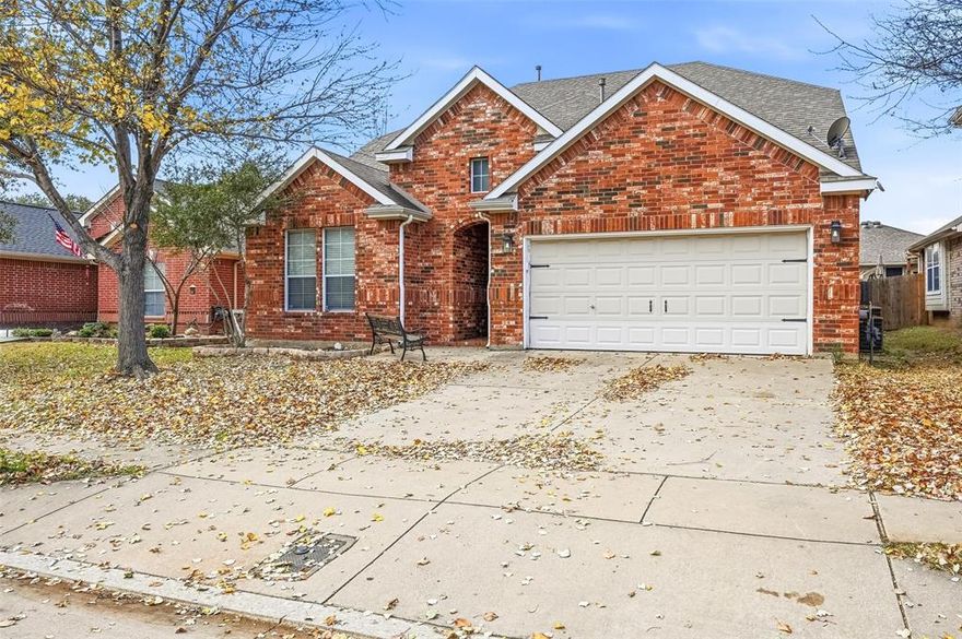 Check out this beauty a 3-2-2 located in desired Keller ISD. Laminate Plank Flooring Found in All Common Areas & Bedrooms – Perfect for Kids and Pets. Spacious, Open concept makes Entertaining Easy and Fun! Formal Dining Located Just Off Kitchen. Kitchen has SS Appliances, Decorative Backsplash & Breakfast Area w-Window Seat. Split Bedrooms. Large Sized Master Bedroom. Game Room & Media Room Located Upstairs. Backyard Includes Covered Patio & Extended Deck. Easy Highway Access and Local Shopping, Dining and Entertainment.