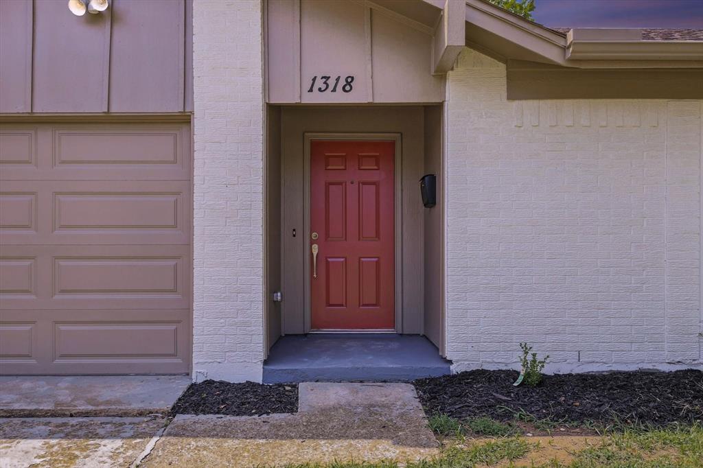 1318 Kingston Drive