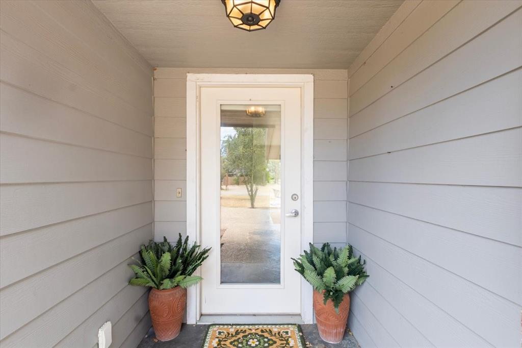 306 Lone Star Lane
