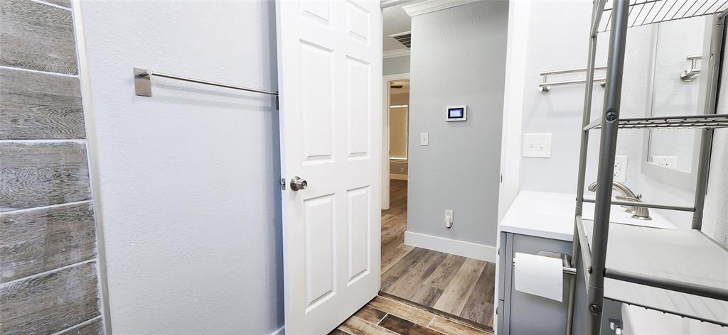 Ridglea West Add - Residential Lease