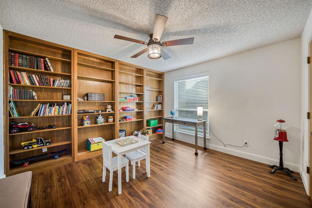 Shadow Wood Estate - Residential