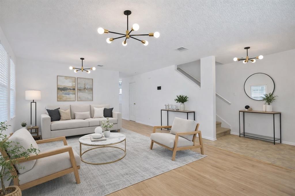 2613 S Wavecrest Court