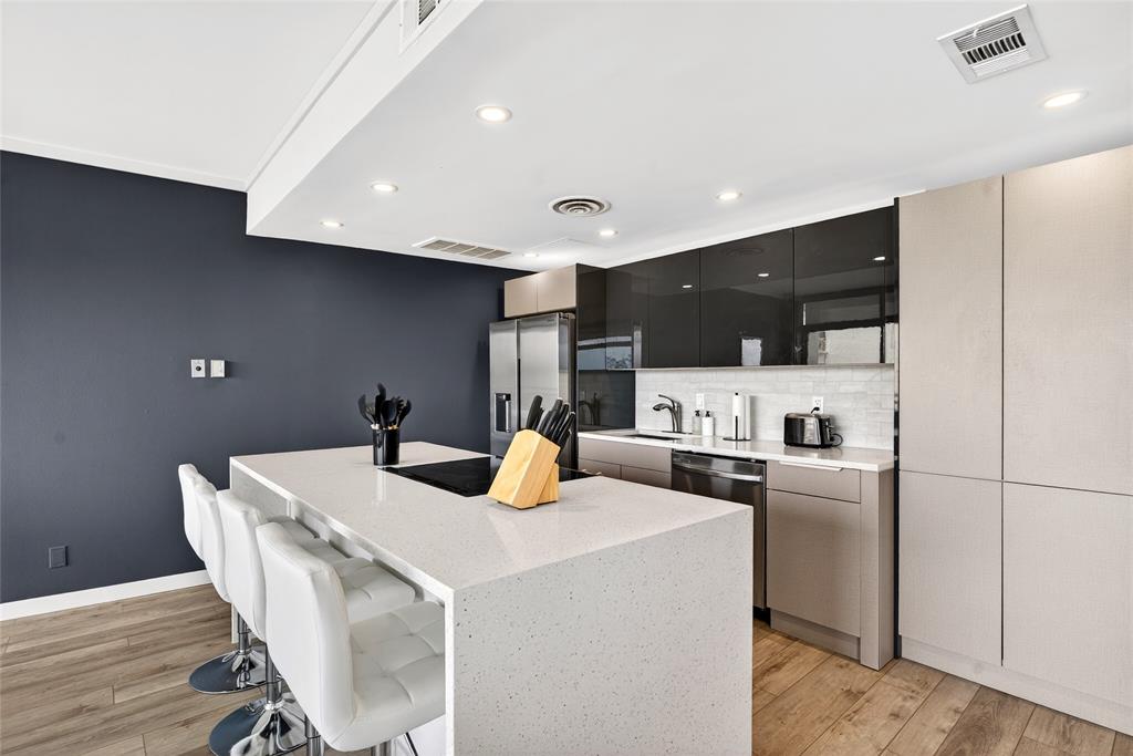 Preston Tower Condominium - Residential