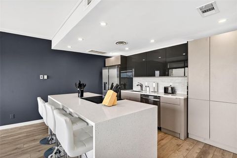 Tiny photo for 6211 Northwest Highway #400, Dallas, TX 75225 (MLS # 21197143)