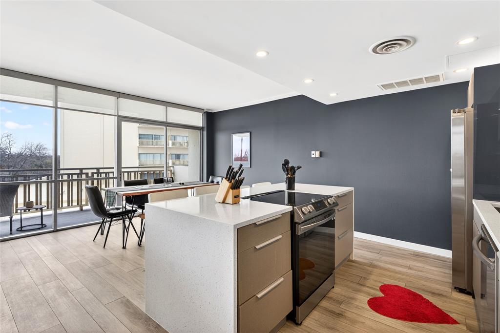 Preston Tower Condominium - Residential