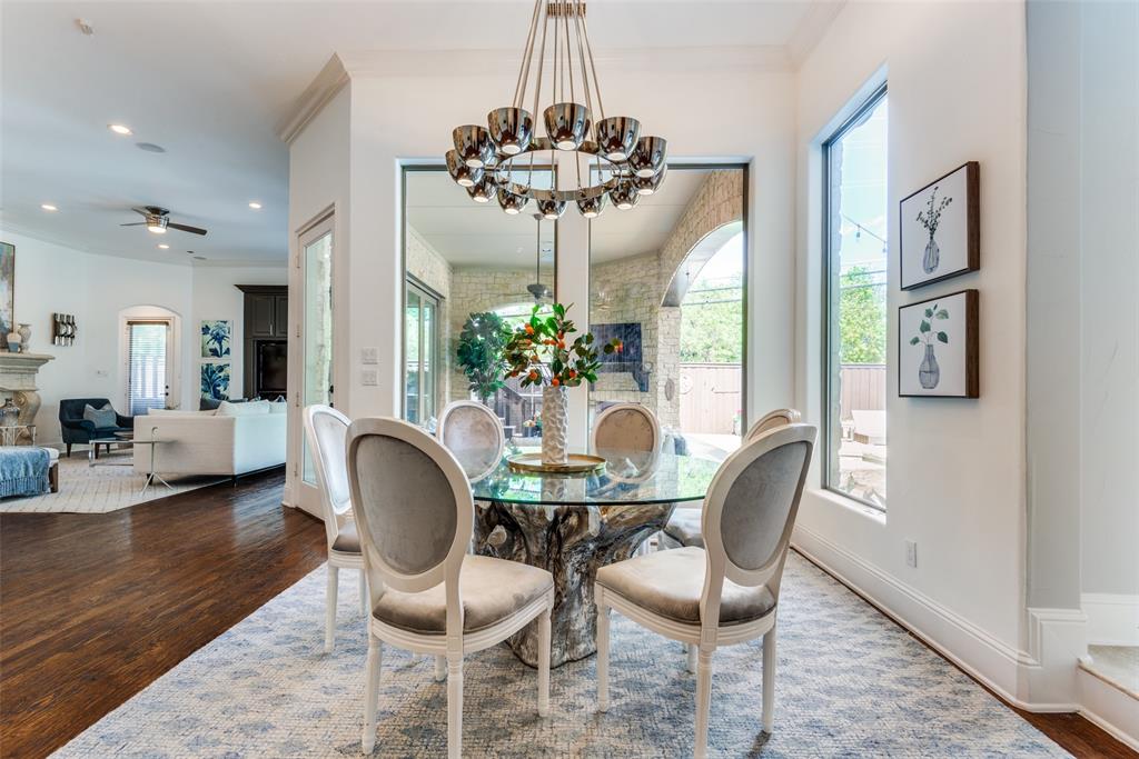 Royal Crest - Residential