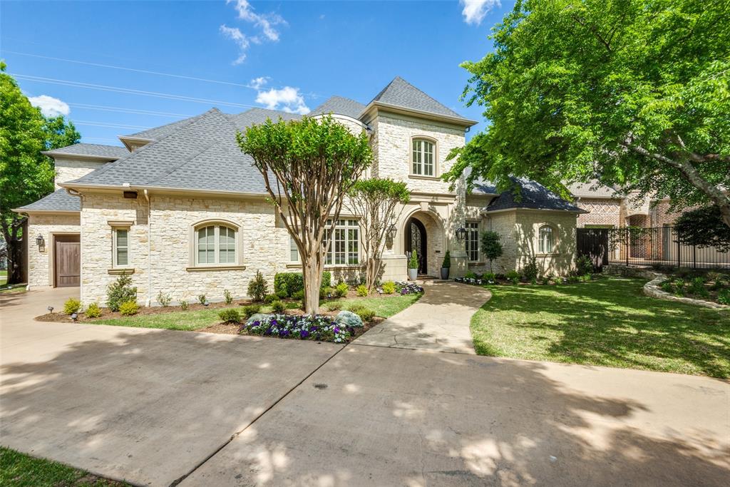 Royal Crest - Residential