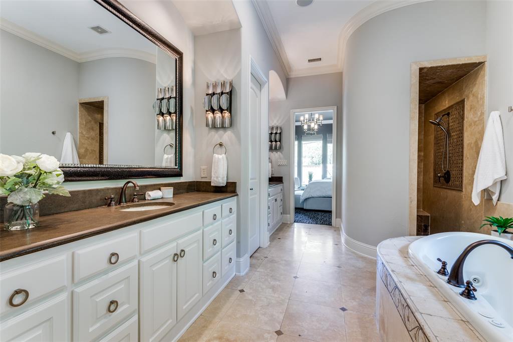 Royal Crest - Residential