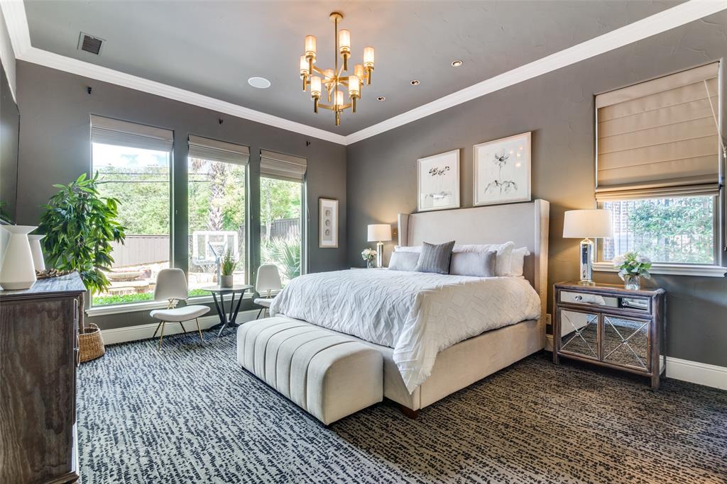 Royal Crest - Residential