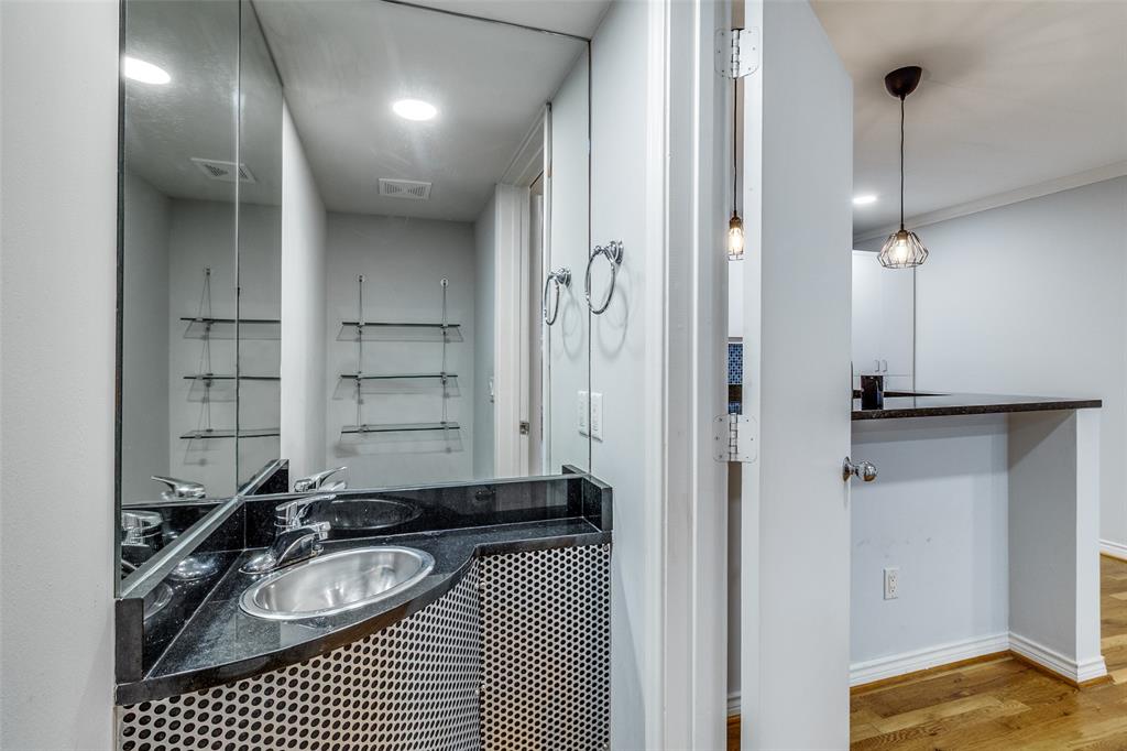 Travis Street Condos - Residential