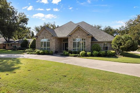 A home in Granbury