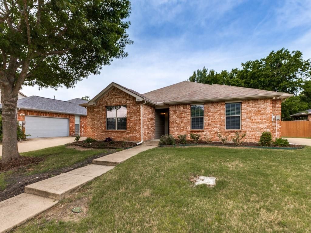 Photo of 2056 Riverbirch Lane, Rockwall, TX 75032 (MLS # 21174204)