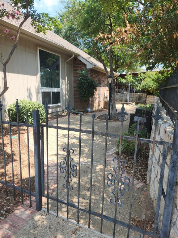 3523 Oak Bend Drive