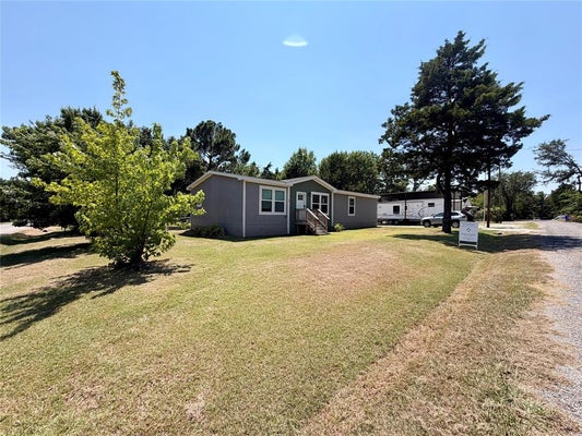 60 HOLLAND ST, POTTSBORO, TX 75076 - Image 27cb8cea3cfb5bc3344593fdb0372568/1752678561