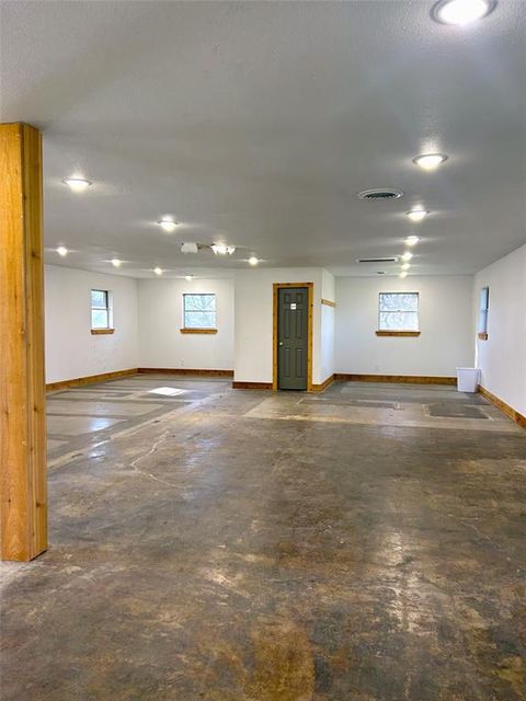 Photo of 6132 S Interstate 35 W, Alvarado, TX 76009 (MLS # 21211292)