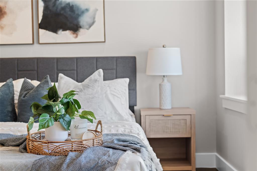 5810 Bryan Bldg 1 - Residential