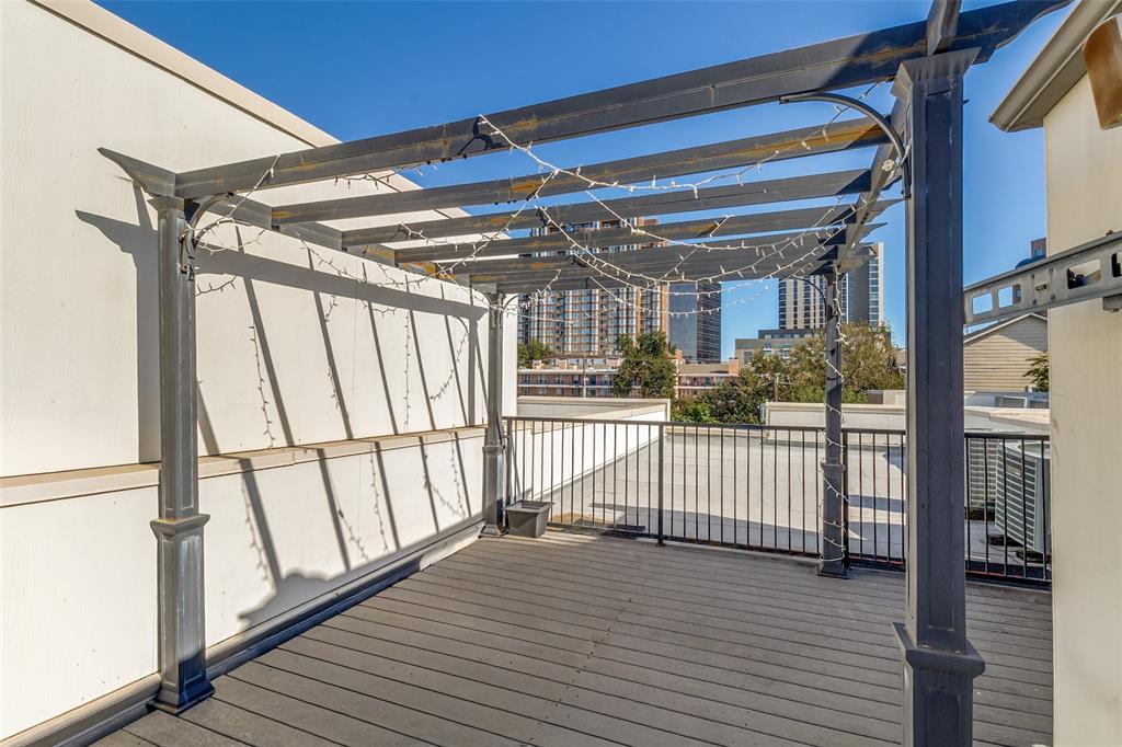 Vine Condo - Residential