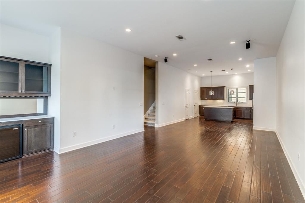 Vine Condo - Residential