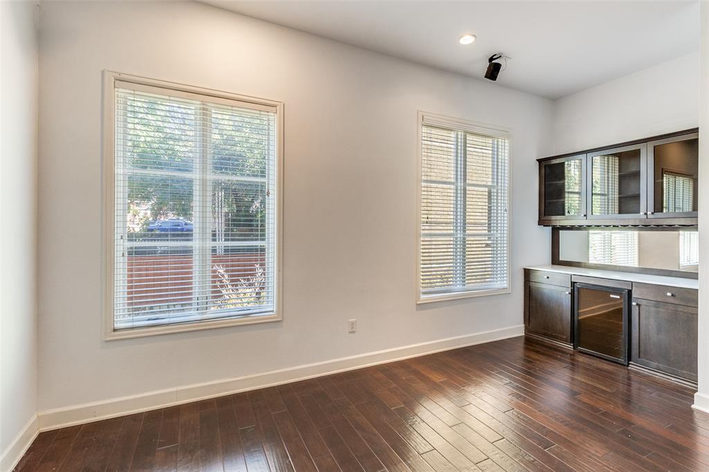 Vine Condo - Residential