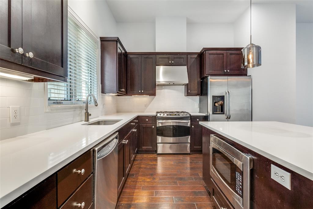 Vine Condo - Residential