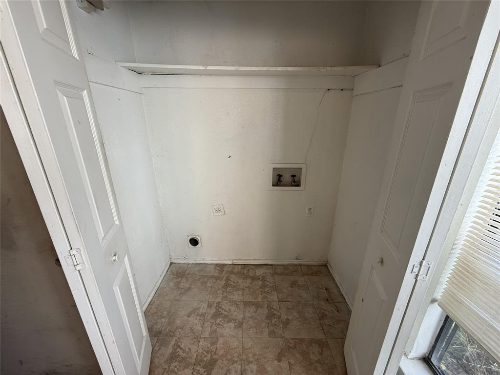 Windsor Manor 02 Rev - Residential