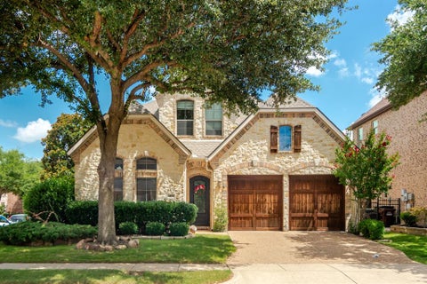 Photo of 4821 Pyramid Drive, Plano, TX 75093 (MLS # 21358014)