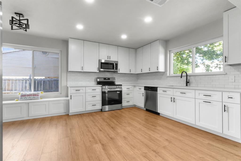 Hallmark Manor Add - Residential