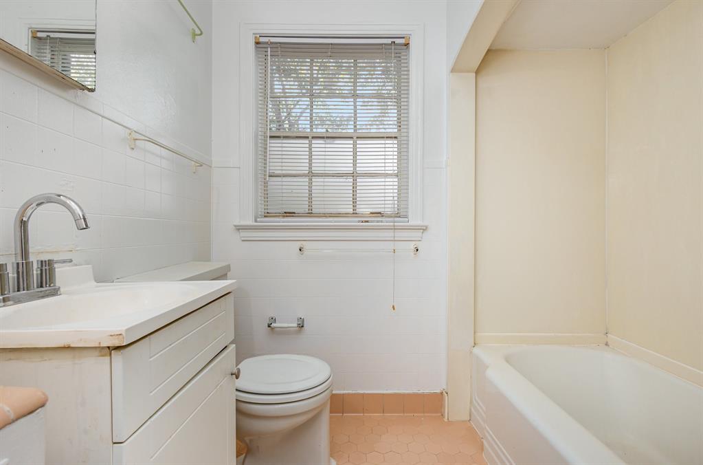 Greenville Crest 2 - Residential Lease