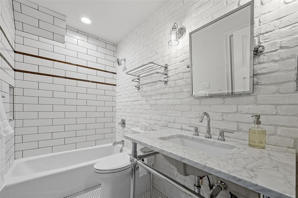 Red Bud Point - Residential