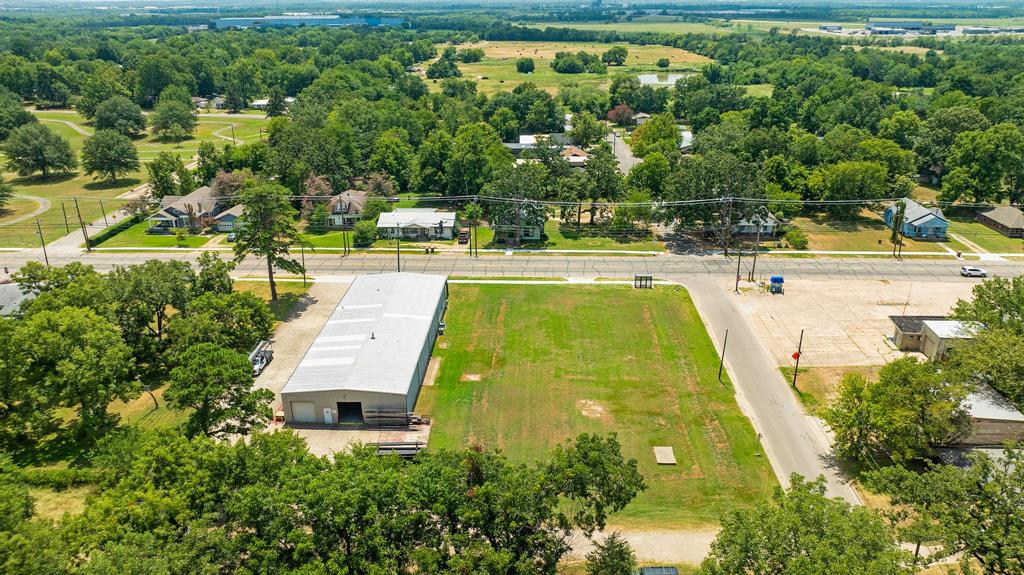 Photo of 2750 Bonham Street, Paris, TX 75460 (MLS # 21349827)
