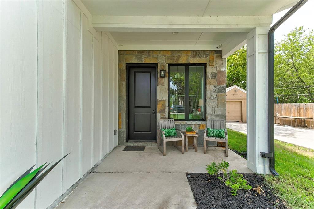 2928 Livingston Avenue