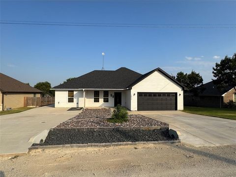2813 Catfish Court Granbury TX 76048