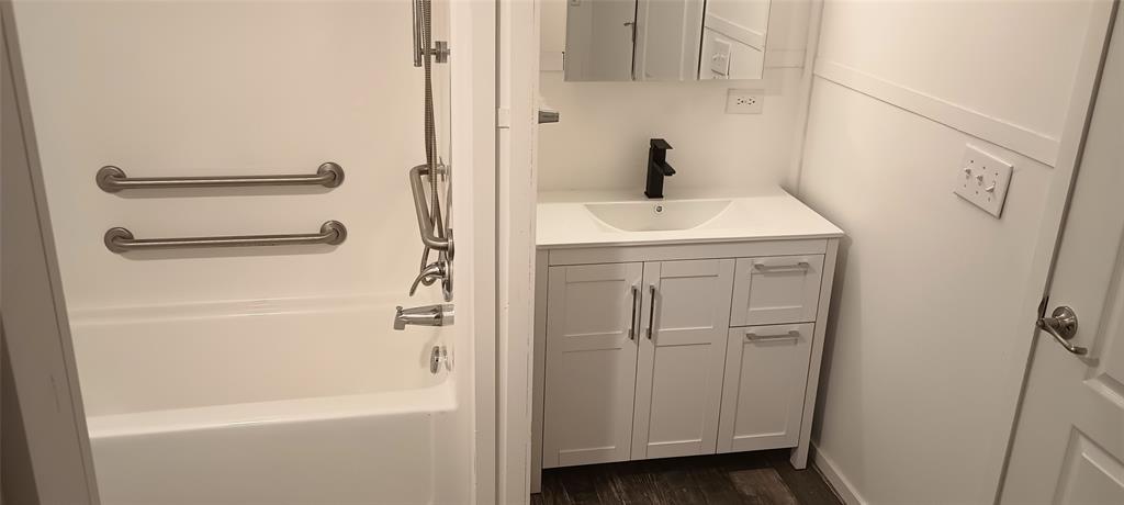 Lakeside Hills - Residential