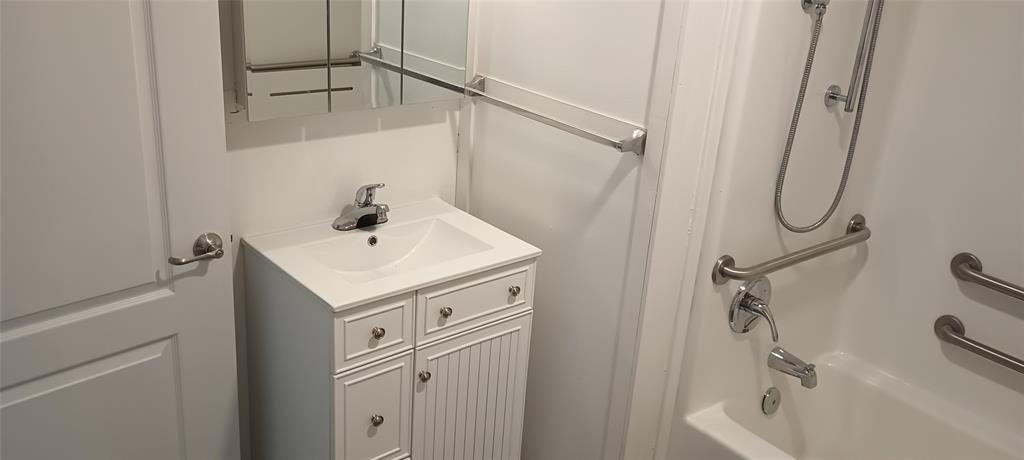 Lakeside Hills - Residential