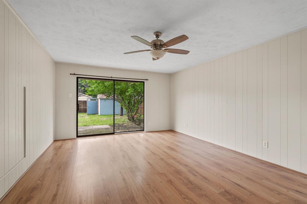 5061 Amhurst Lane