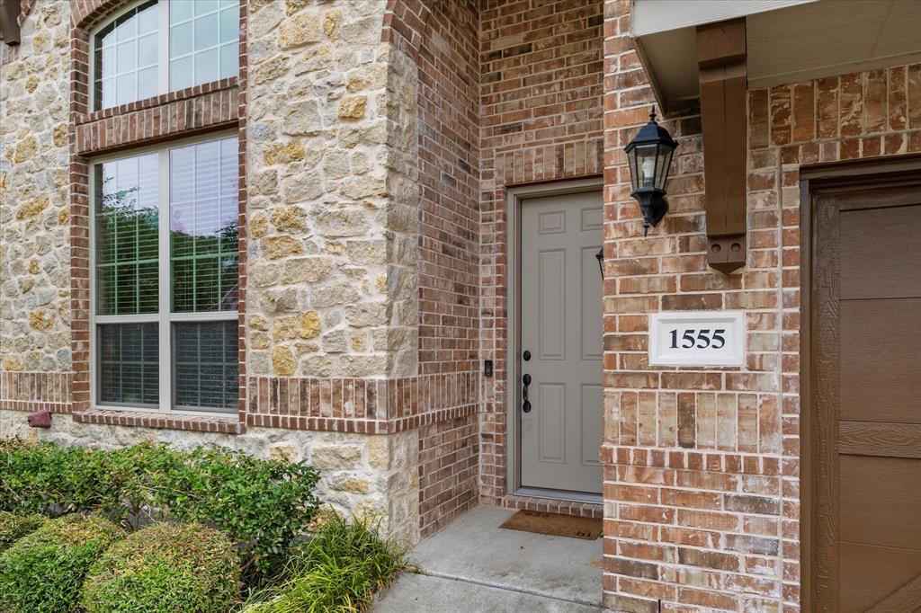 1555 Sonnet Drive