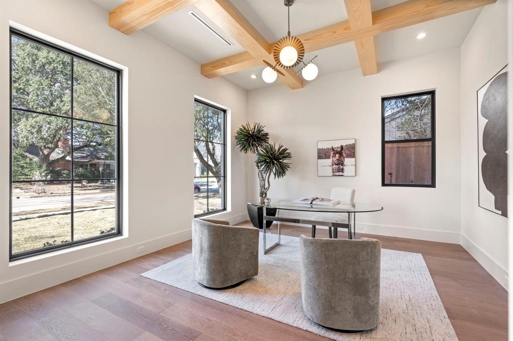 Wilshire Summit - Residential