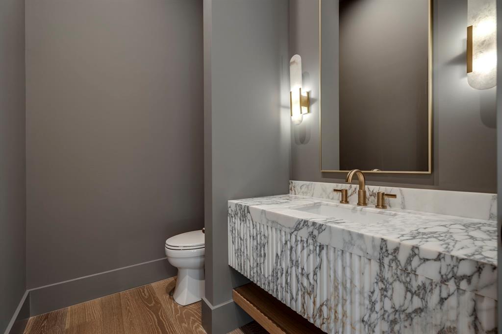 Wilshire Summit - Residential