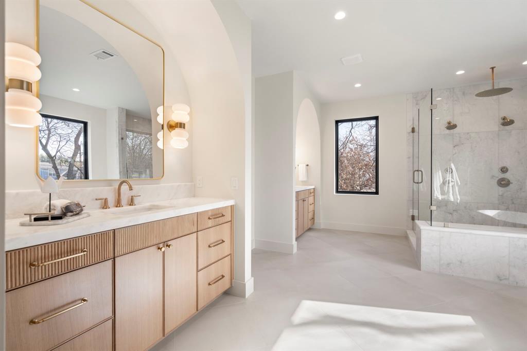 Wilshire Summit - Residential