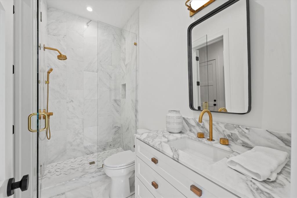 Walnut Crest - Residential