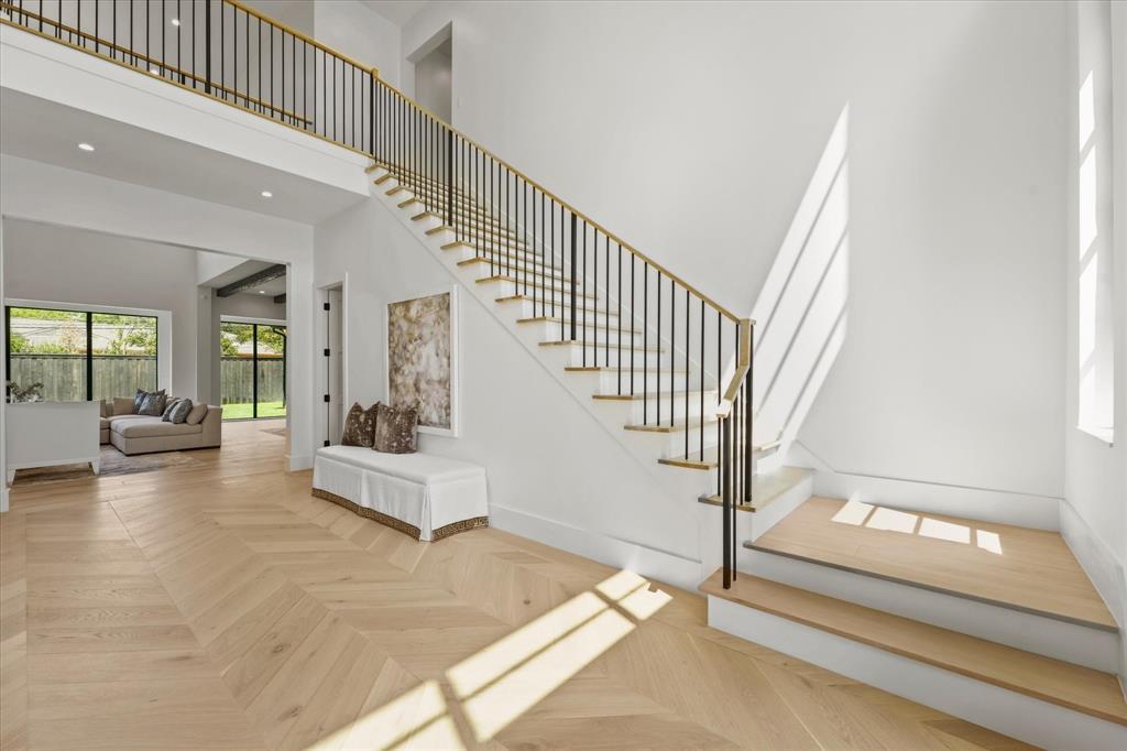 Walnut Crest - Residential