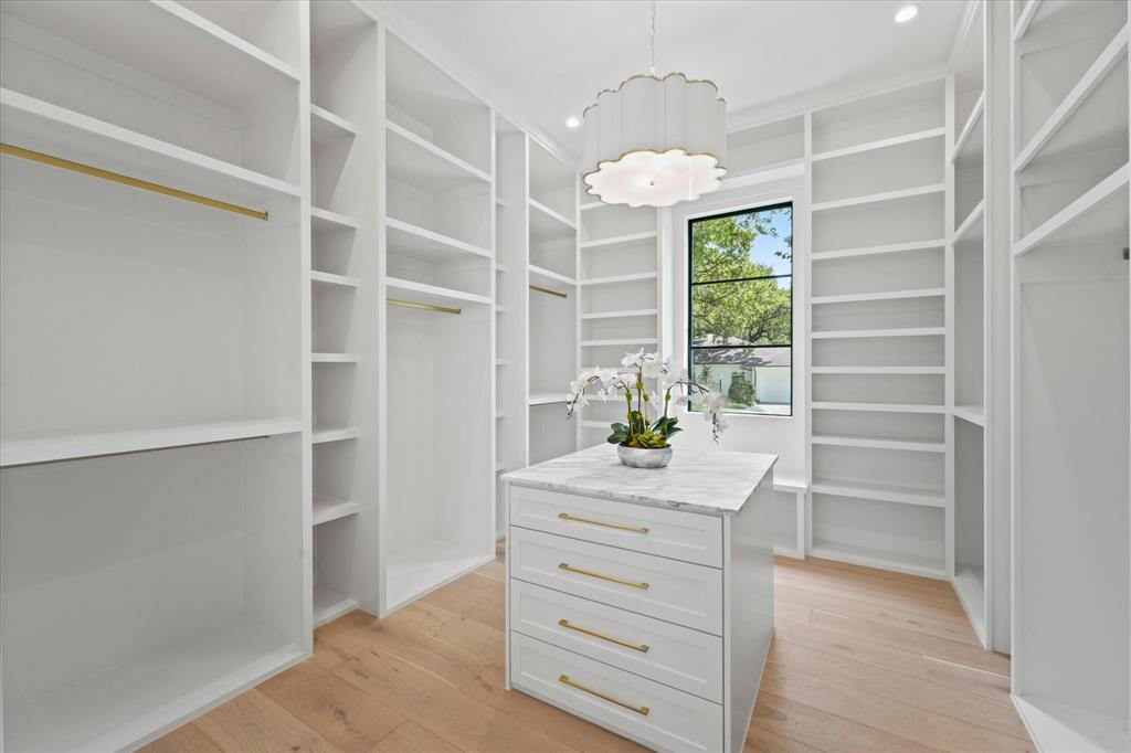 Walnut Crest - Residential