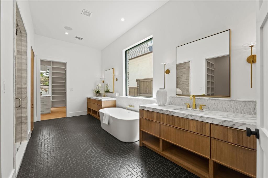 Walnut Crest - Residential