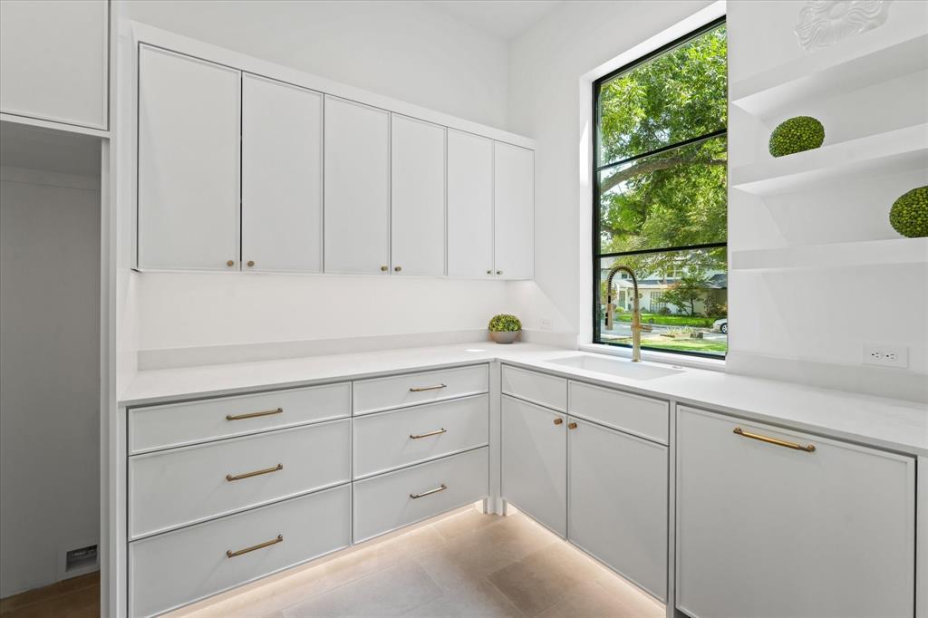 Walnut Crest - Residential