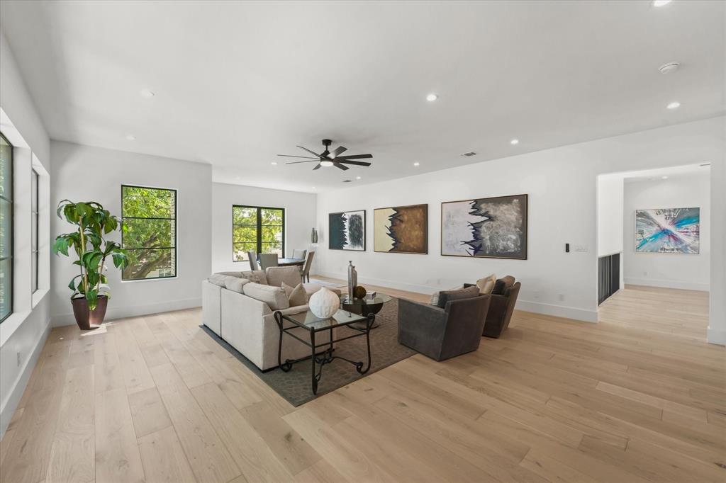 Walnut Crest - Residential