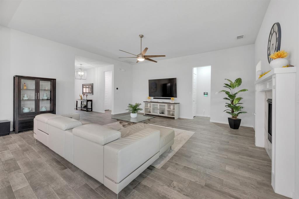 Prairie Oaks - Residential